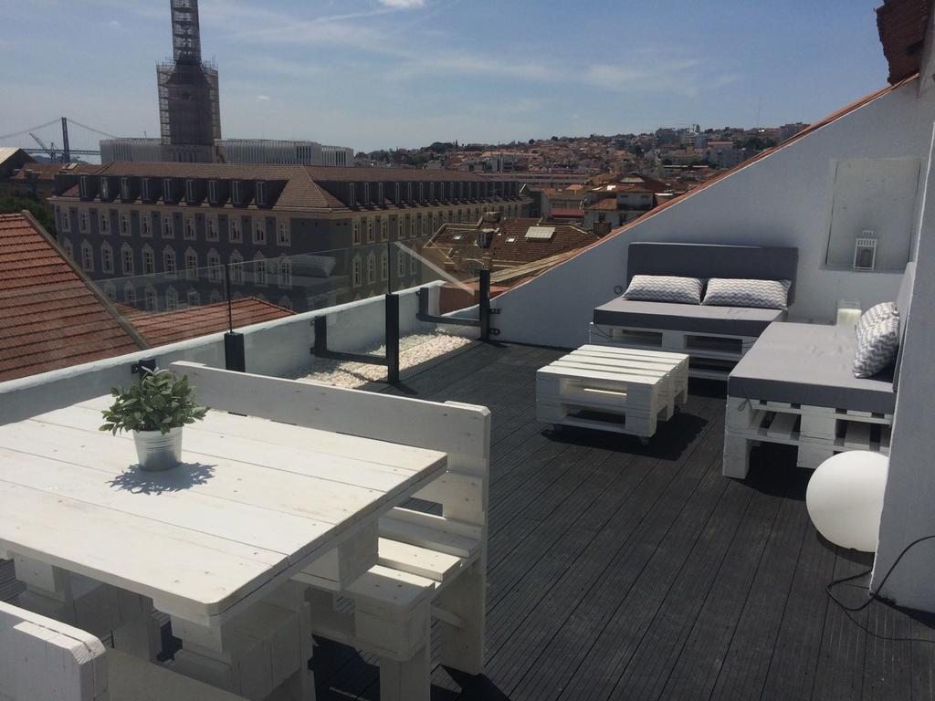 A Terrace On A Topfloor With A View Лиссабон Экстерьер фото